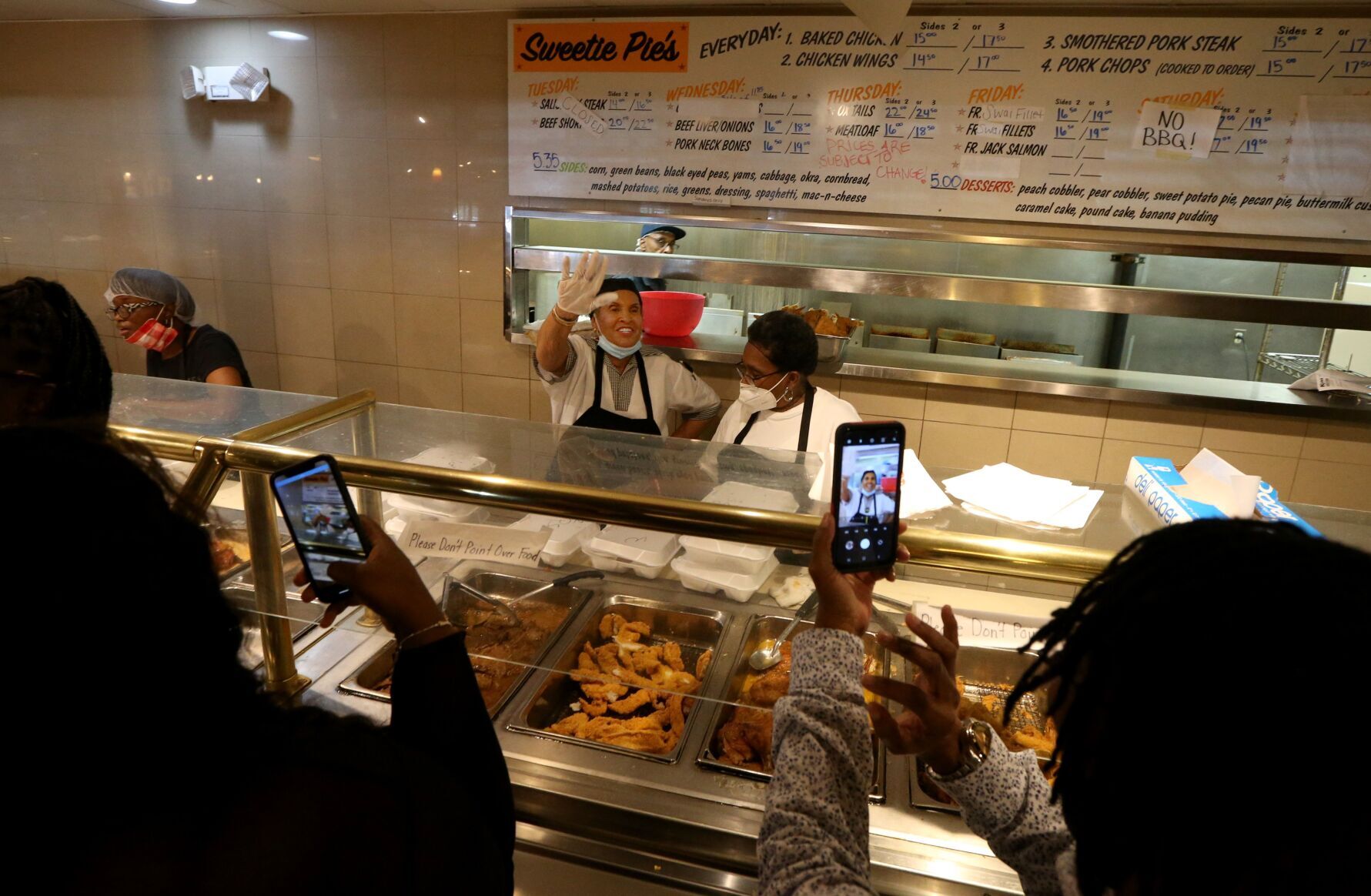 Final day of the last St. Louis-area location of Sweetie Pie's